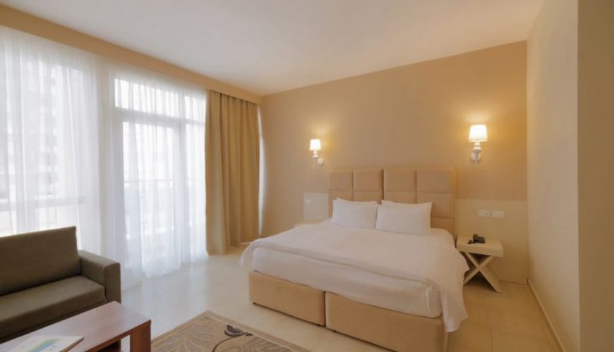 Dhoma treshe (All Inclusive)
