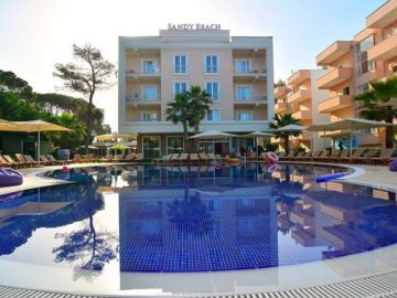 Oferta turistike për fundjavë dhe udhëtime!