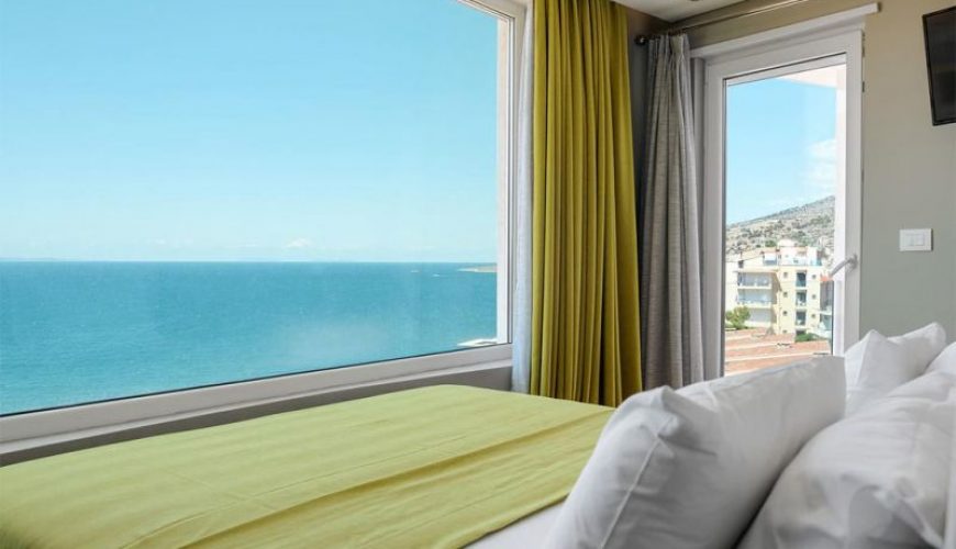 Dhoma dyshe – Sea View (BB)