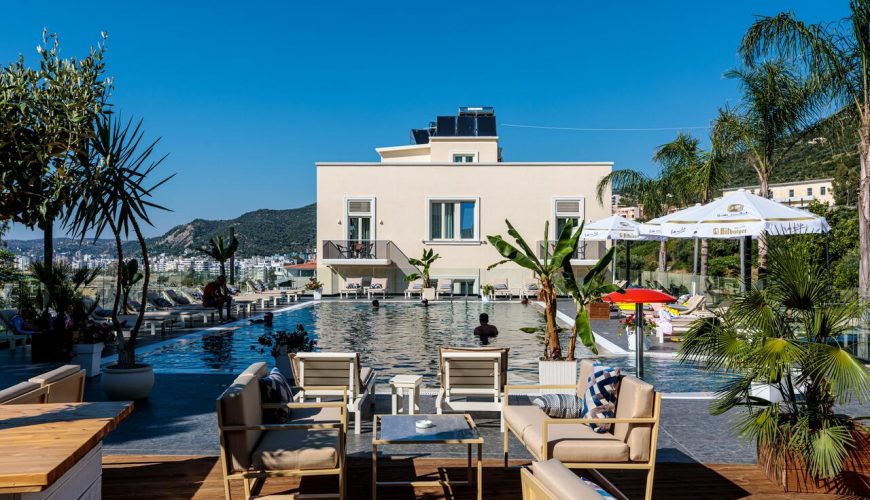 Oferta turistike për fundjavë dhe udhëtime!