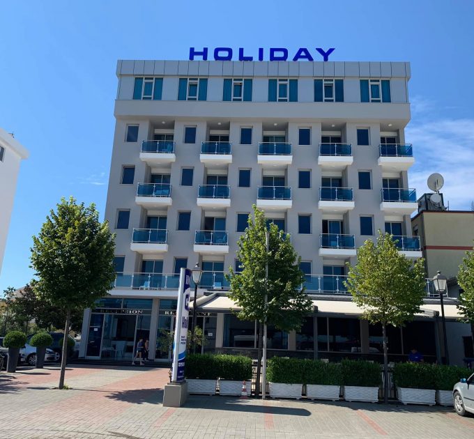 Oferta turistike për fundjavë dhe udhëtime!