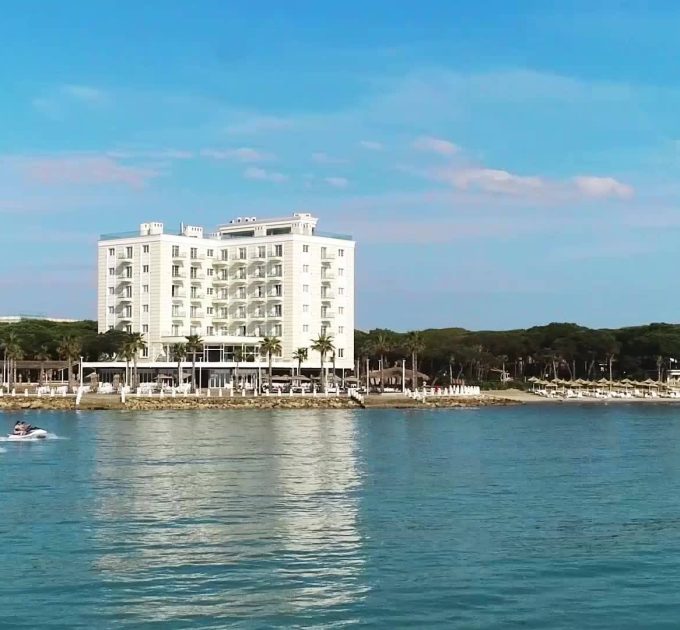 Oferta turistike për fundjavë dhe udhëtime!