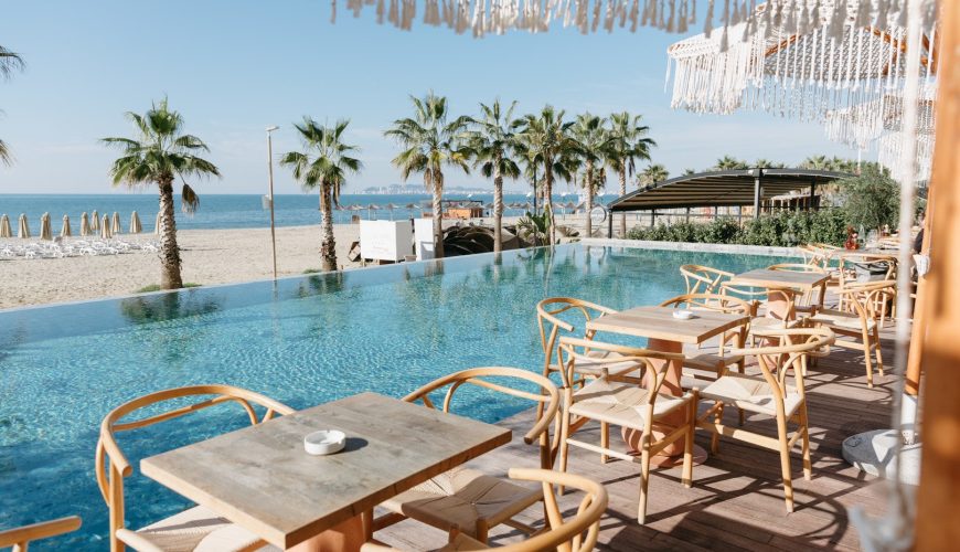 Oferta turistike për fundjavë dhe udhëtime!