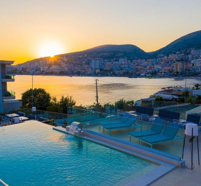 HOTEL AGIMI & S