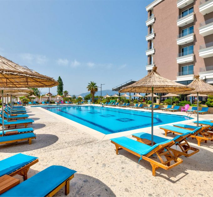 KRAAL HOTEL VLORE