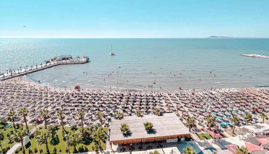 Kur teknologjia pushon dhe zemra udhëton