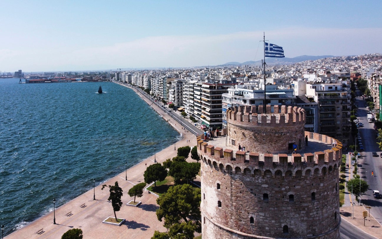 SELANIKU, mijëra arsye për ta vizituar – me BLUE TRAVEL