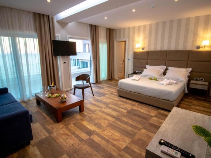 Dhome treshe (Bed & Breakfast)