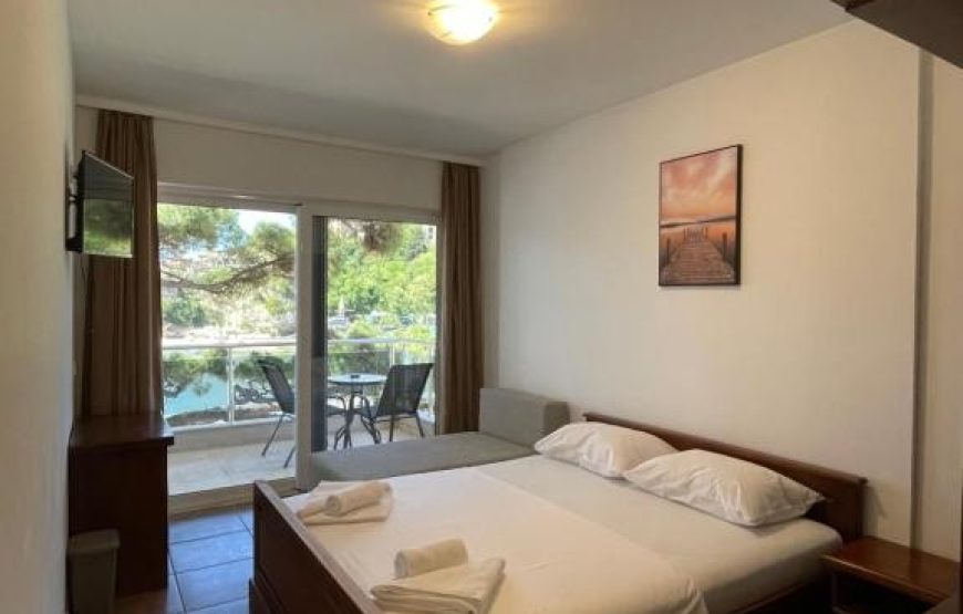 VUE MER HOTEL –  ULQIN