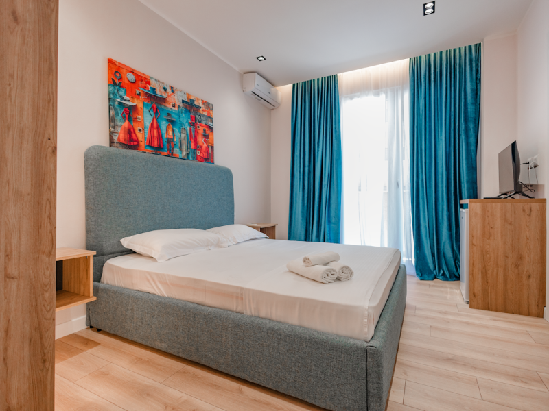 Dhome dyshe (Half Board)